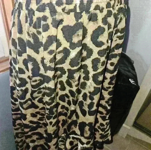 Womans Cheetah Print Womans Hi-Lo Skirt Size XL - Picture 6 of 10